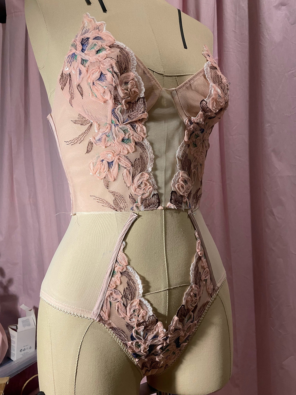 Private Sewing Lessons – Learn to Sew (Online & Offline)