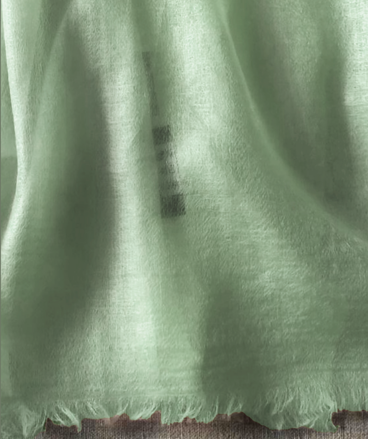 Resort wear shawl 100% Cashmere off white