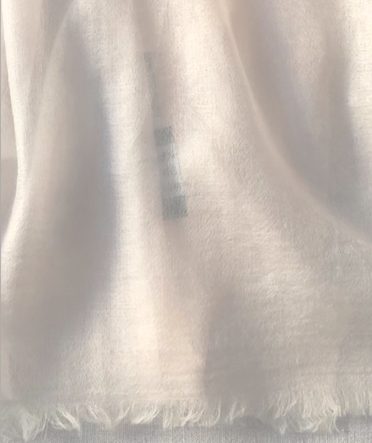 Resort wear shawl 100% Cashmere off white