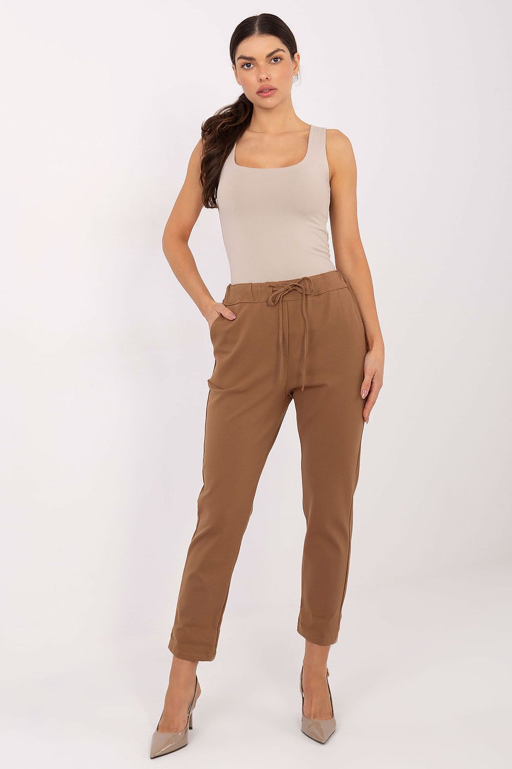 Tapered 7/8 Length Legs Women trousers FP