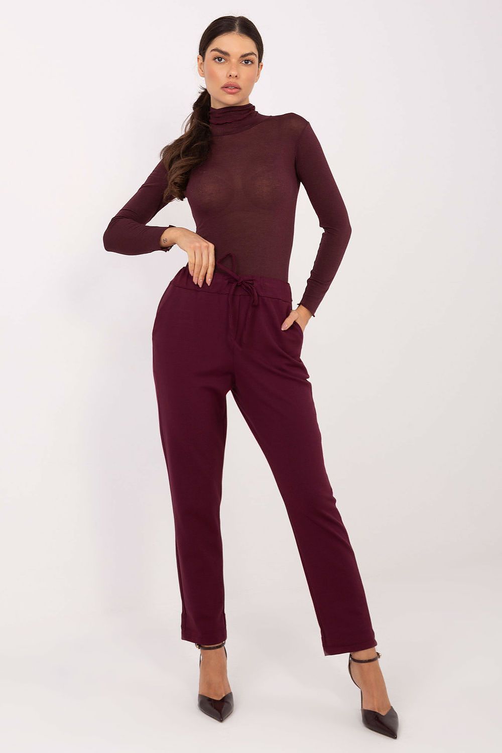 Tapered 7/8 Length Legs Women trousers FP